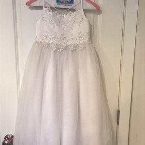 Oleg Cassini size 5 white flower girl dress